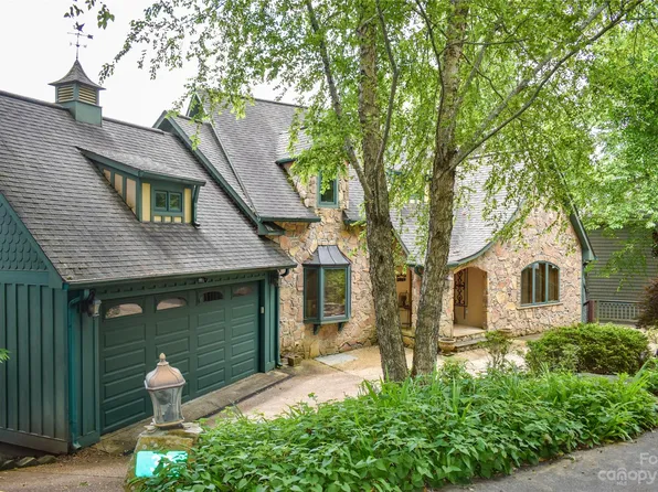 39 Cheoah Trl, Lake Santeetlah, NC 28771