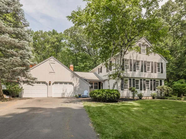 14 Briar Hill Road, Avon, CT 06001