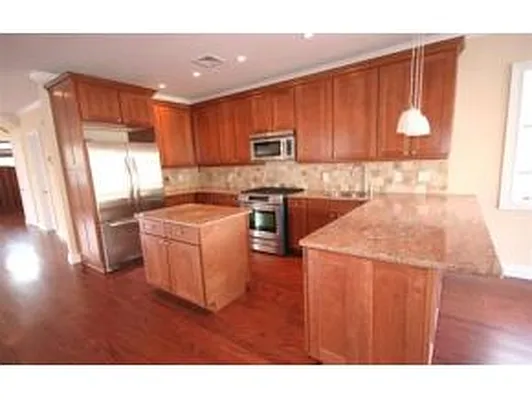 Sold by Talk of the Town Realty | media 2