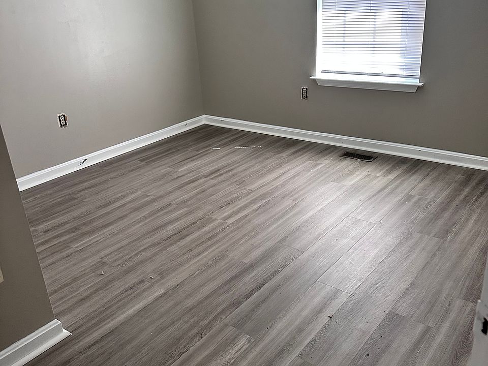 1st image of 1301 Kings Crest Dr