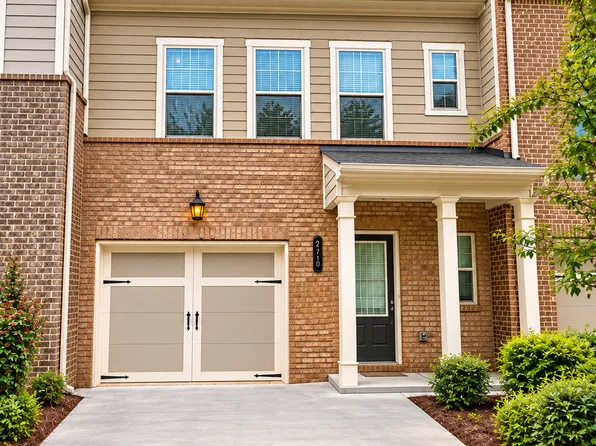 240 Mahone Dr, Lilburn, GA 30047