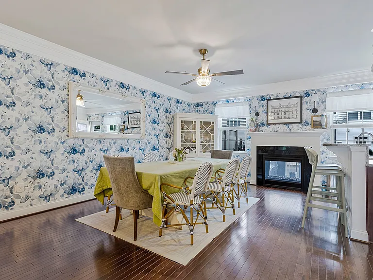 703 Skippers Ln — Photo 8