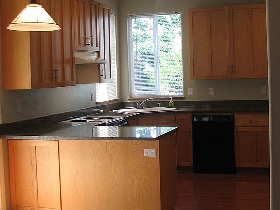 5th image of 9202 NE 164th Ave