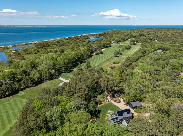 338 Bigelow Rd, Tisbury, MA 02568