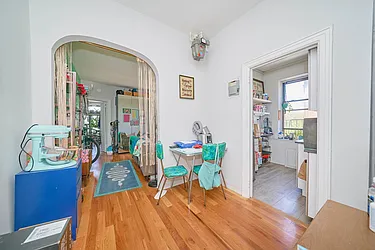 Rented by Living New York