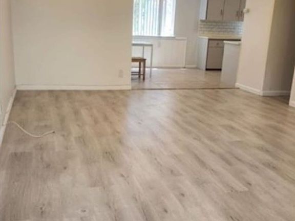 4th image of 312 E Dryden St APT 3