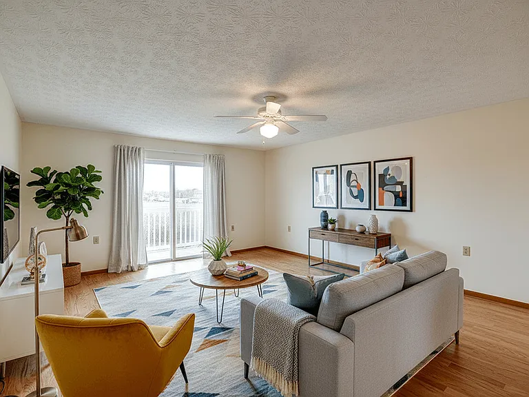Essex Place Senior — Photo 32