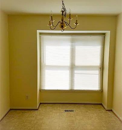3rd image of 808 Grove Ave #5