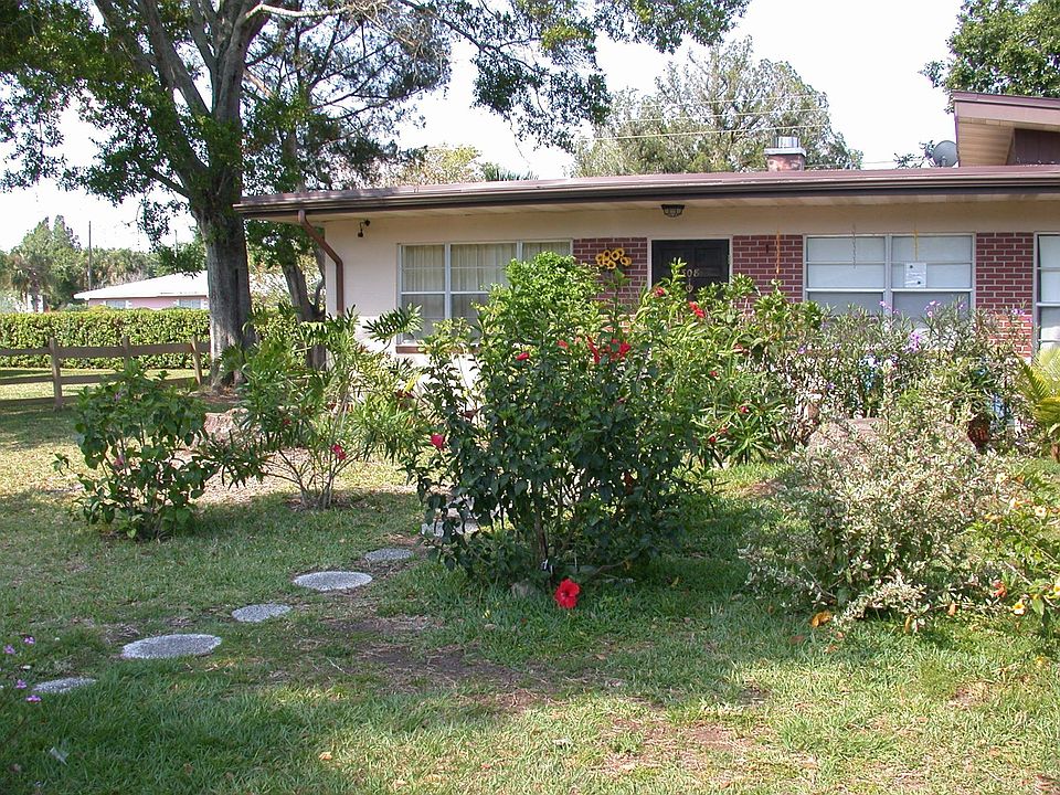 2nd image of 308 Scotland Dr