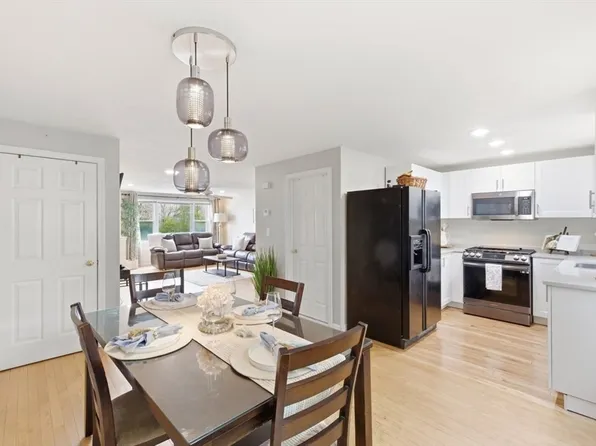 149 Bolivar St APT B2, Canton, MA 02021