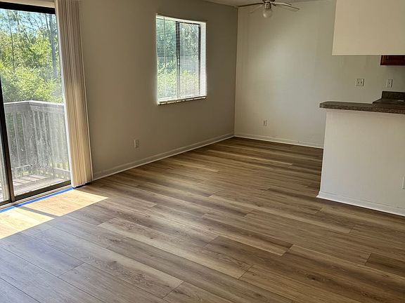 3rd image of 421 Mercury Ave SE APT 8