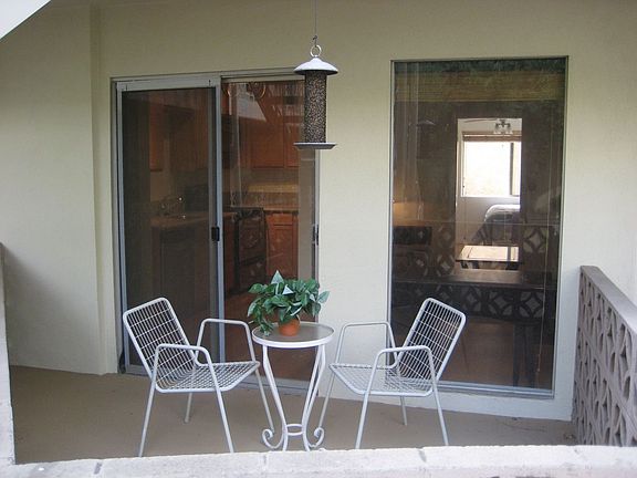 5th image of 315 N Louise St Unit 106