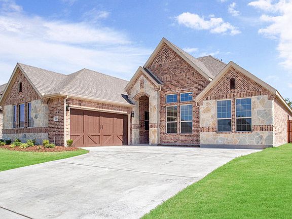 2nd image of 2410 Llano Dr