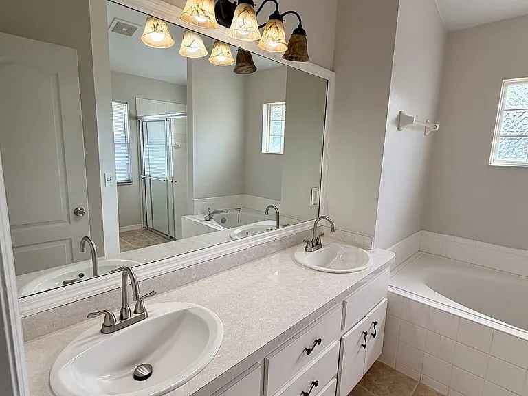 6584 SW 62nd Ct — Photo 11