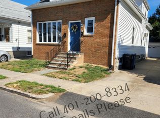 41 Vervena St FLOOR 1, Cranston, RI 02920