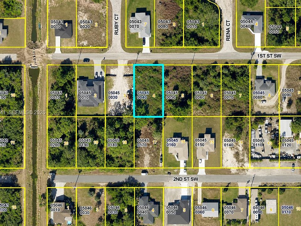 2nd image of 3313 1st St SW