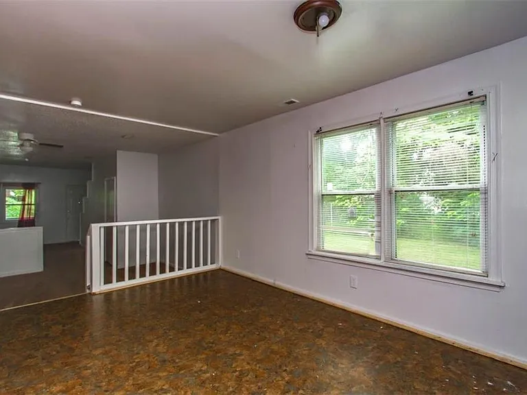 1512 Selden Ave #1512 — Photo 6
