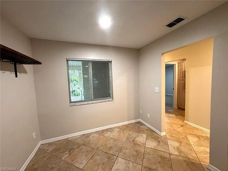 240 Timber Lake Cir #D201 — Photo 14