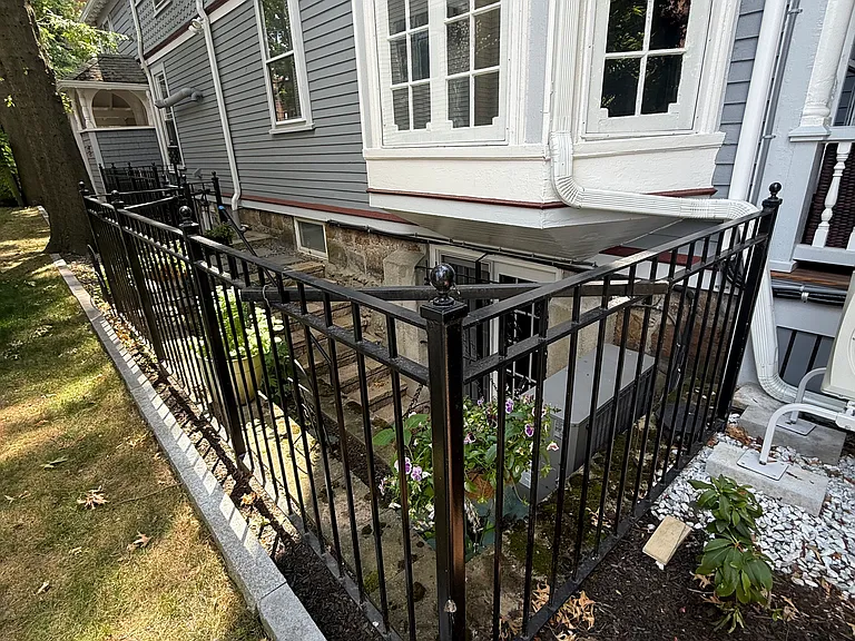 97 Sewall Ave #5 — Photo 3