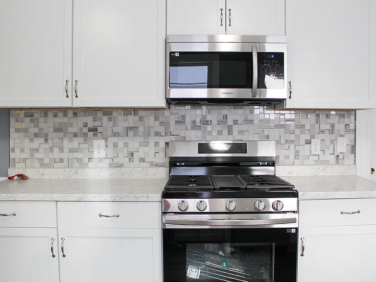 23 Pearl St #1 — Photo 4