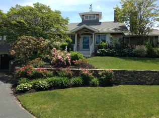 8 Blount Cir, Barrington, RI 02806