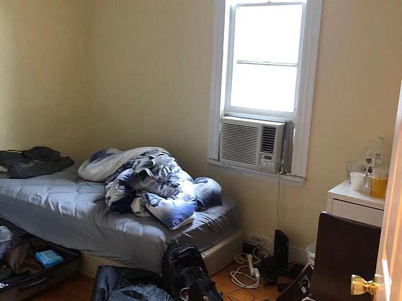 2nd image of 42 Beech Glen St