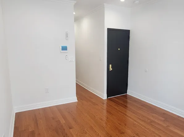 714 Eleventh Avenue image 2 of 2