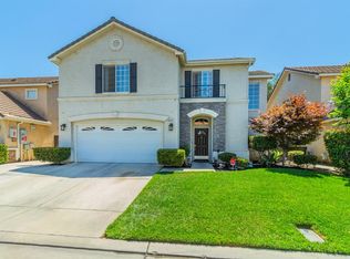 2551 Santa Cruz Ave, Sanger, CA 93657