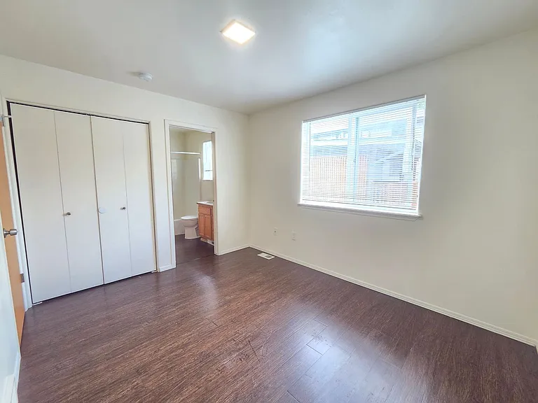 407 E 8th Ave — Photo 40