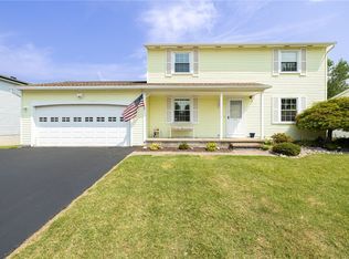 28 Landstone Ter, Rochester, NY 14606