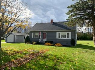 8 Phillips Ave, Rouses Pt, NY 12979