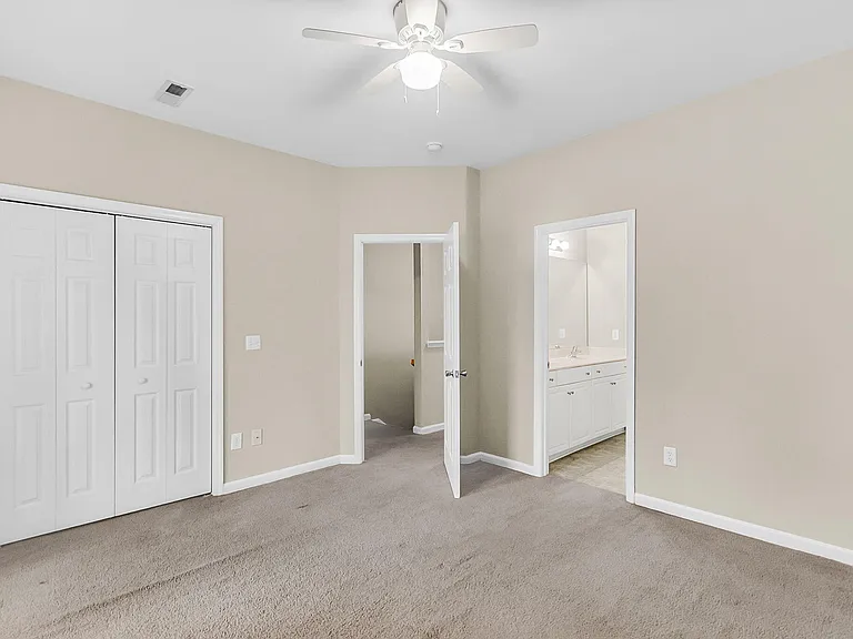 4668 Palm View Cir — Photo 18
