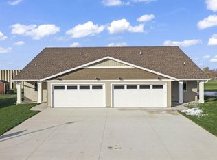 918 3rd Ave SE, Hayfield, MN 55940