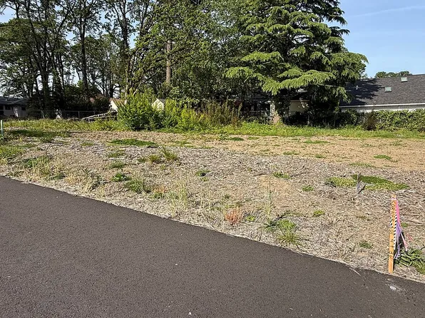 3113 SE Merlot Rd, Milwaukie, OR 97267