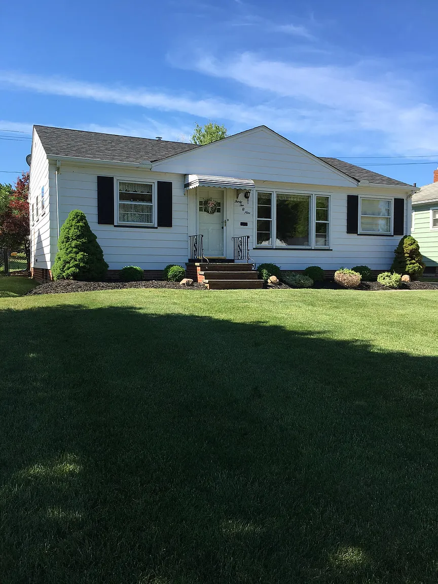 3209 Klusner Ave photo 1