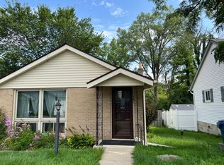 381 Lakeview Dr, White Lake, MI