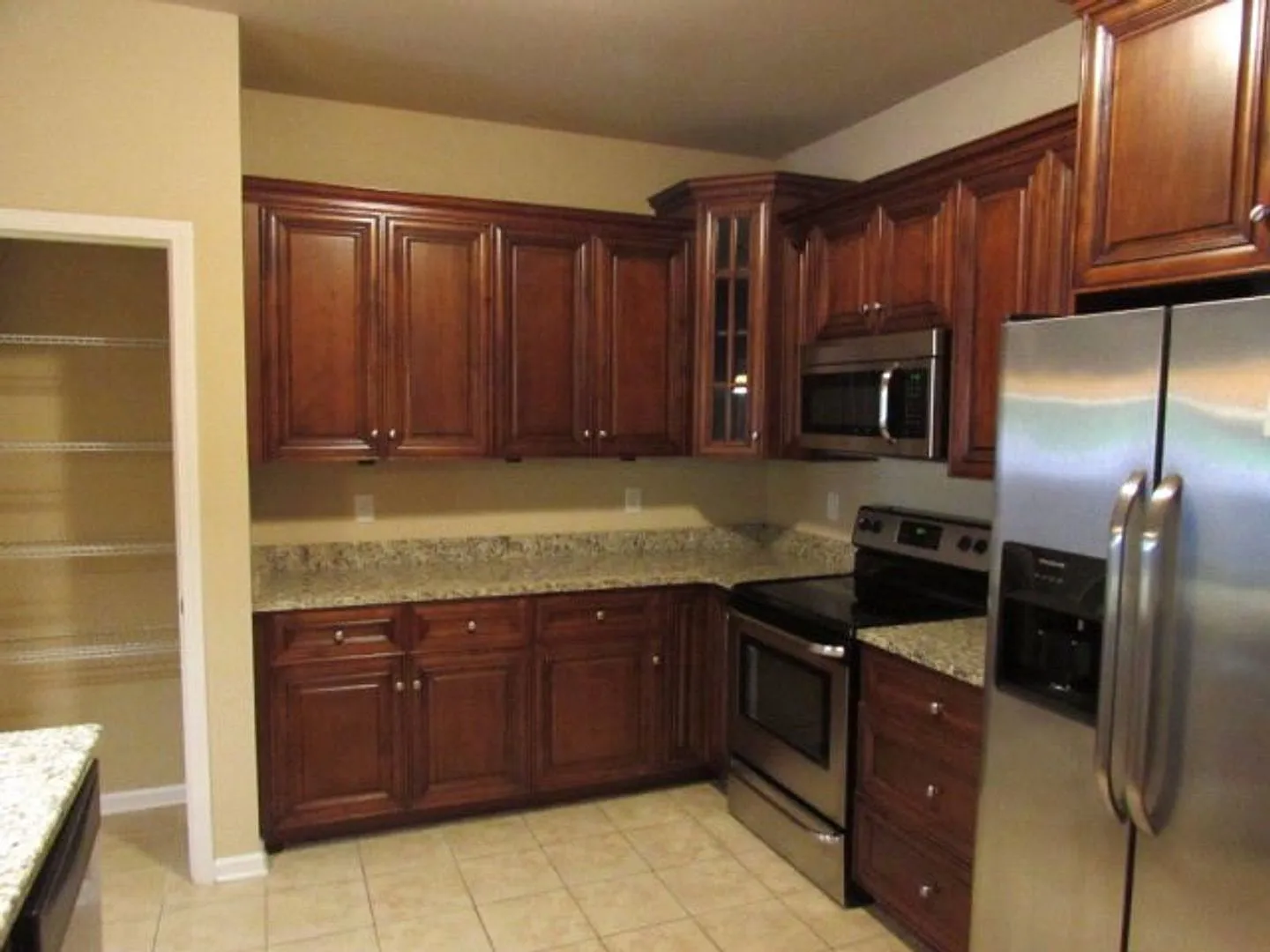 3BR 2BA Townhome off Wrightsboro Rd. — Photo 2