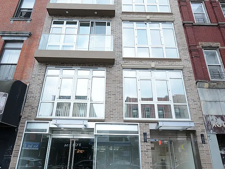 710 Grand St #4R — Photo 4