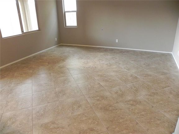 4th image of 5861 Sleepy Willow St