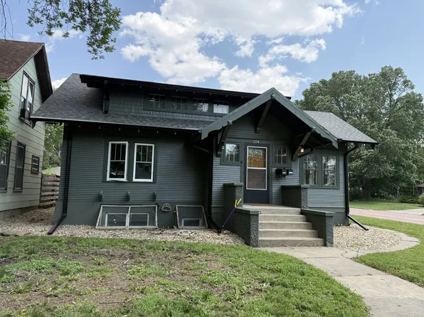 124 Court St #1, Vermillion, SD 57069