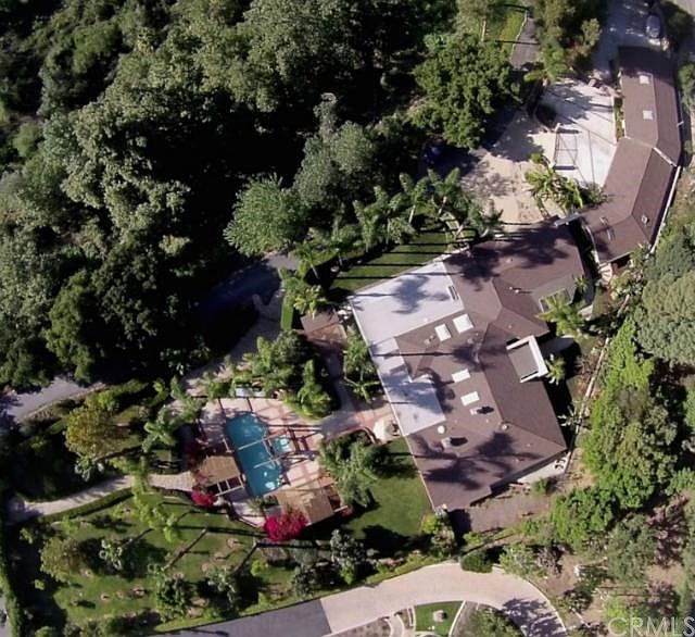 1st image of 1826 Windes Dr