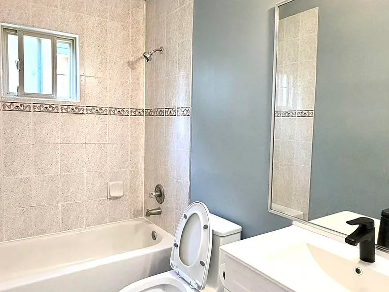 10631 Ainsworth Cres — Photo 3