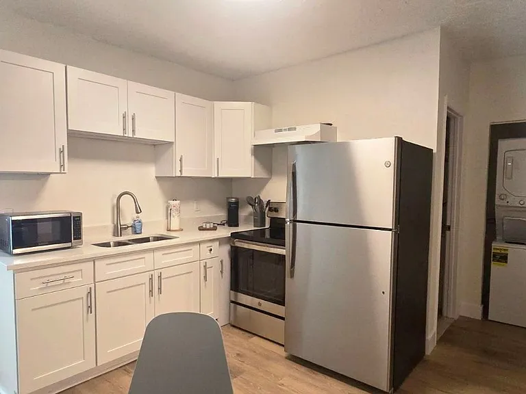 416 Skinner Blvd — Photo 45