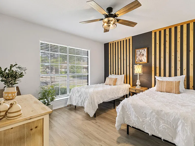 2918 Timothy Ln — Photo 15