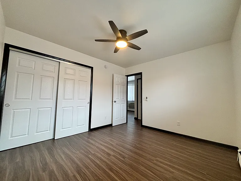 2341 Badger Pkwy #1 — Photo 9