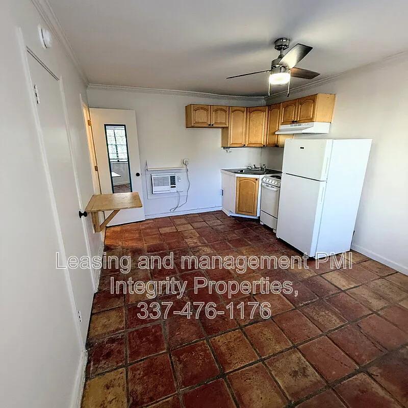 Building Photo - 850 N 5th St #105