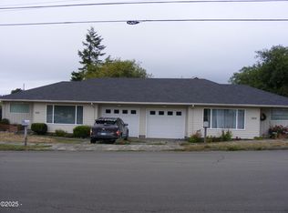 525/535 NE 8th St, Newport, OR