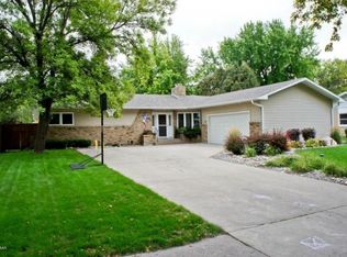 2314 6th St S, Fargo, ND 58103