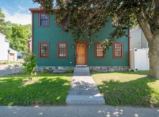 83 High St #2, Ipswich, MA 01938