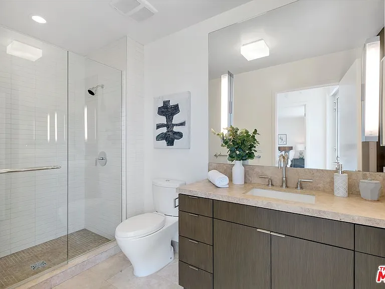 1705 Ocean Ave #502 — Photo 20